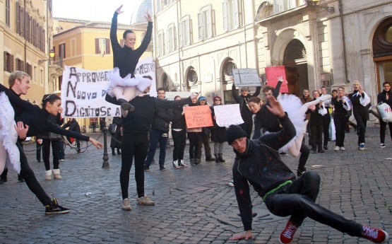 Accademia di danza, flash mob a Roma 01