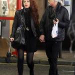 Jimmy Page e la fidanzata 25enne Scarlett Sabet: compleanno al fast food02