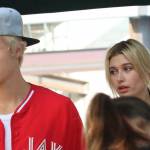 Justin Bieber biondo platino con la nuova fiamma Haley Baldwin