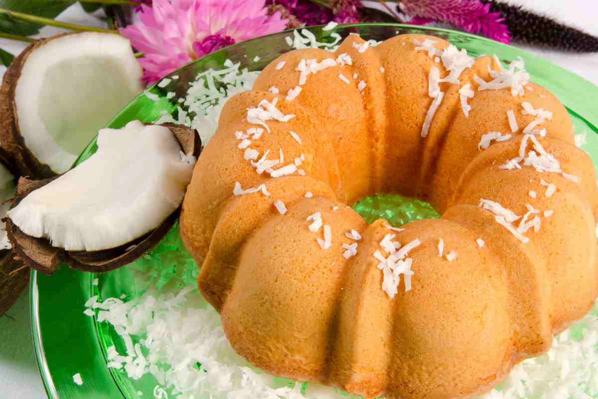 torta ciambellone con cocco